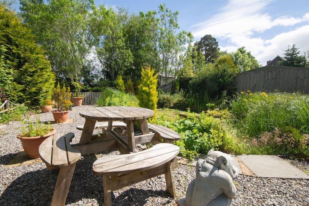 Calm Scottish Country Escape With Hot Tub Sleeps 6 Villa Inverness Exteriör bild
